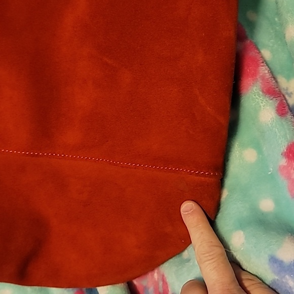 Dooney and Bourke Red Suede Bag - Picture 5 of 17